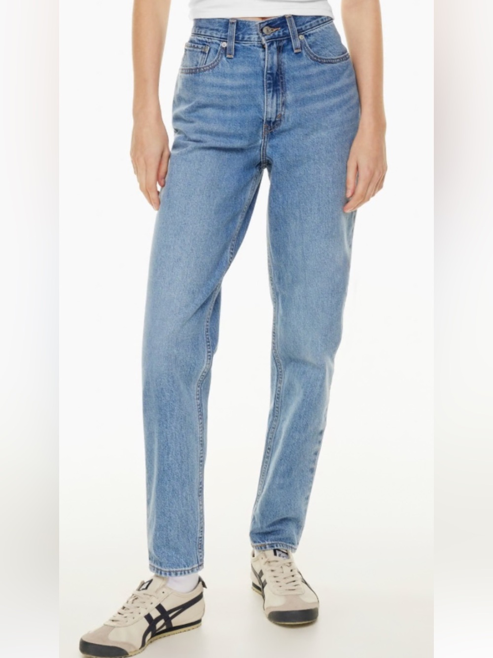Levi's Premium 80s Mom Jean Tapered High Rise Denim Jeans
Blue Denim Size 26